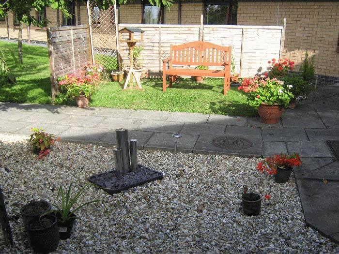 Garden area with patio